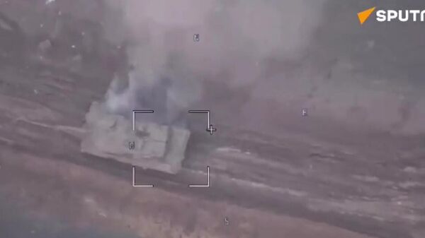Russian troops destroyed a platoon of Ukrainian Leopard-2A6 tanks - Sputnik International