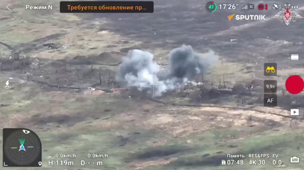 Russian kamikaze drones in action - Sputnik International
