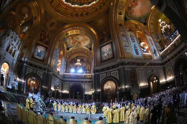 His Holiness Patriarch Kirill of Moscow and All Russia during the Christmas service in the Cathedral of Christ the Savior in Moscow, Russia. - Sputnik International