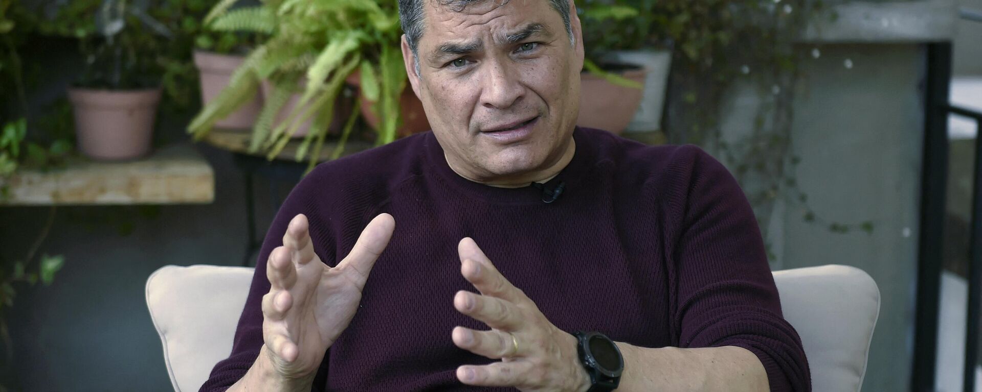 Ecuadorean former President (2007-2017) Rafael Correa speaks during an interview. File photo. - Sputnik International, 1920, 18.01.2024