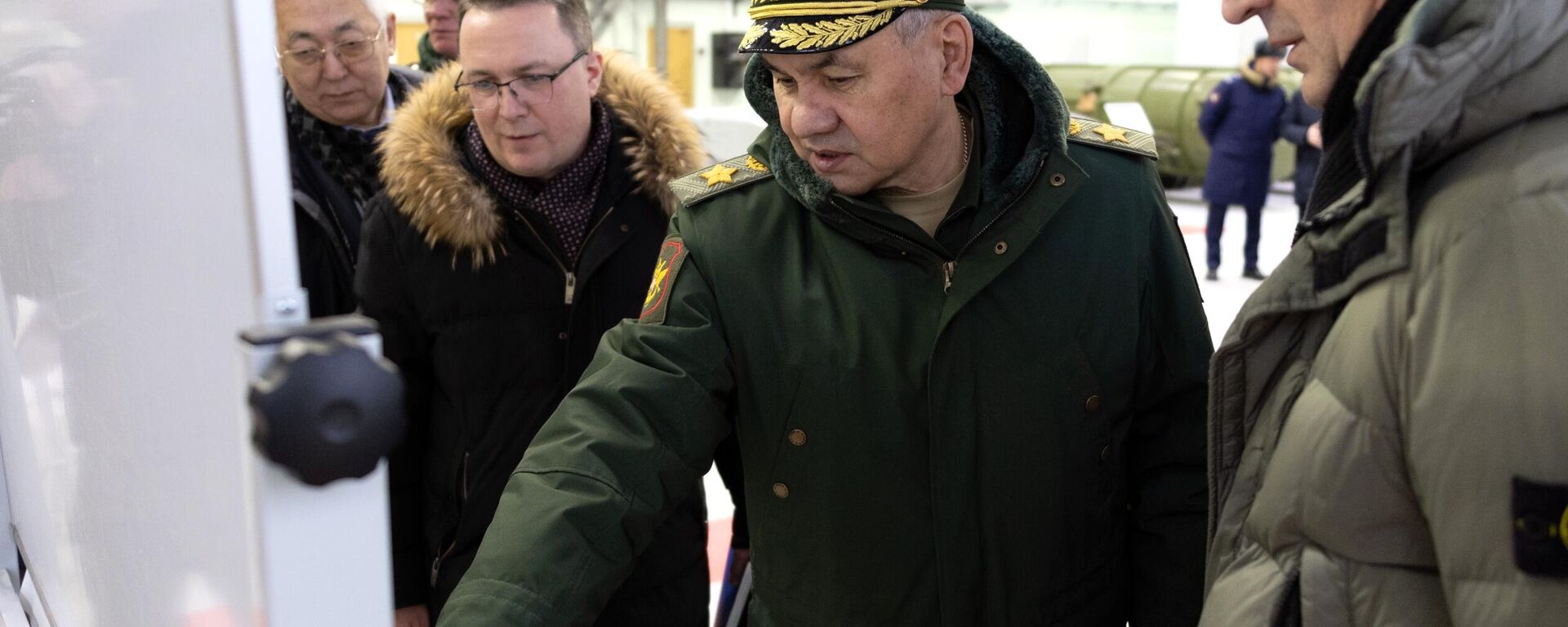 Russian Defence Minister Sergei Shoigu visits the Bereznyak Raduga State Machine Building Design Bureau (part of Tactical Missiles Corporation) to check the implementation of a state defense order, in the Moscow region, Russia. - Sputnik International, 1920, 10.02.2024