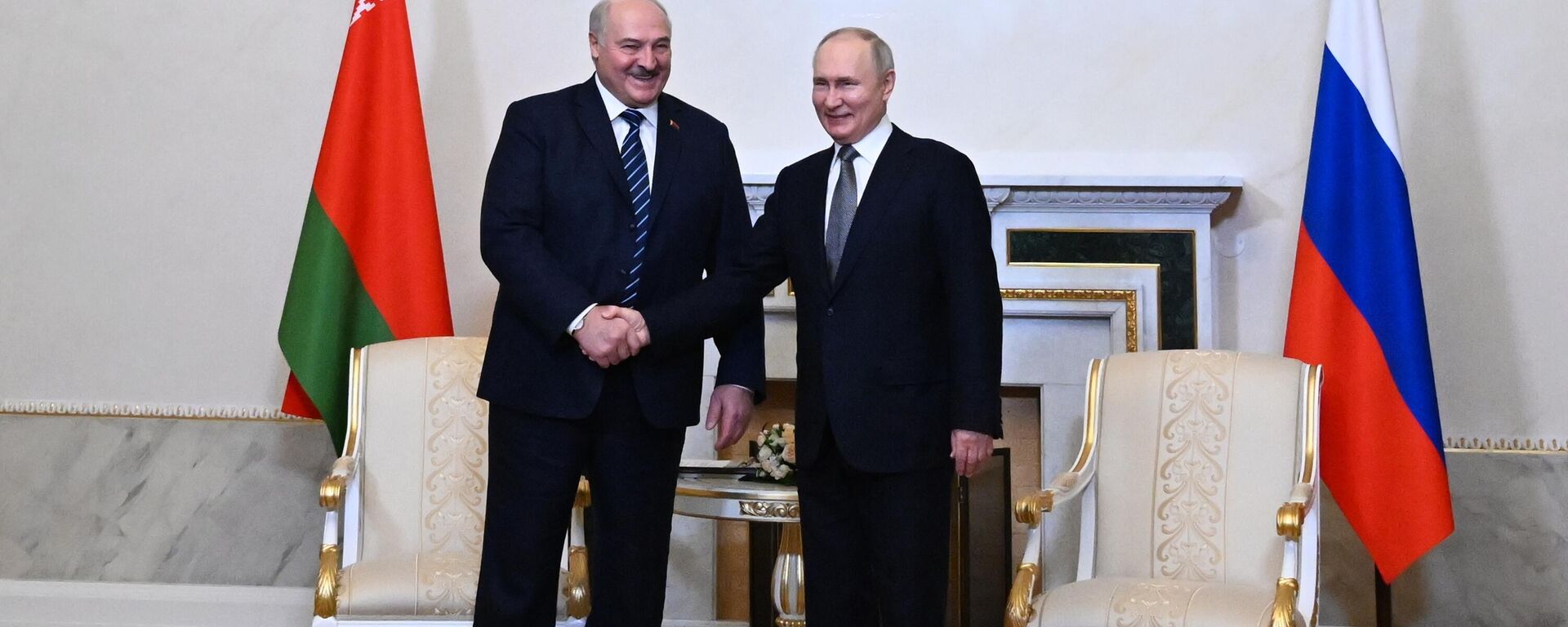 Russian President Vladimir Putin and Belarusian President Alexander Lukashenko - Sputnik International, 1920, 29.01.2024