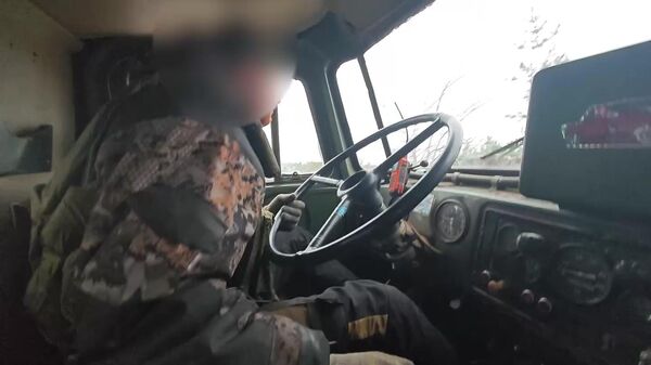 Russian Grad MLRS crews launched a salvo attack on Ukrainian troops - Sputnik International