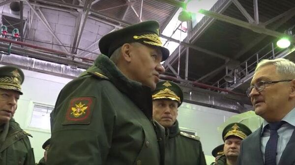 Russian Minister of Defense Sergei Shoigu visits Almaz-Antey facilities in Yekaterinburg - Sputnik International