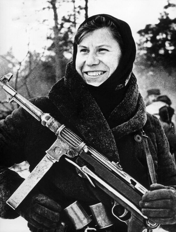 Portrait of Nastya, a Red army partisan, taken by war photographer Boris Yaroslavtsev, in 1943, during the Battle of Stalingrad.  - Sputnik International