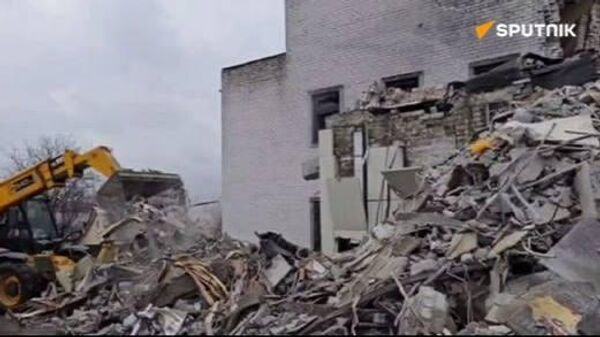 Aftermath of Lisichansk shelling by Ukraine - Sputnik International