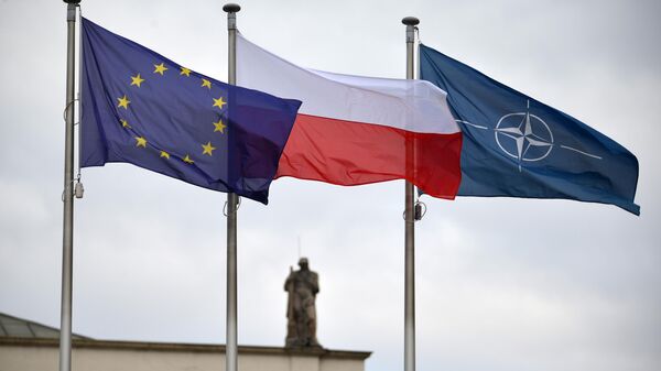 Flags of the EU, Poland and NATO - Sputnik International