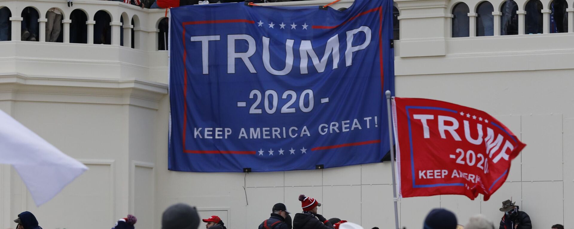 Supporters of US President Donald Trump storm the US Capitol - Sputnik International, 1920, 06.02.2024