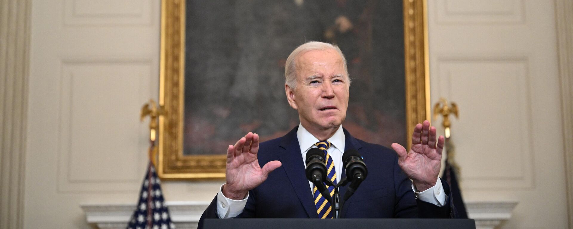 US President Joe Biden speaks in the State Dining Room of the White House on February 6, 2024 in Washington, DC. Biden urged Congress to pass the Emergency National Security Supplemental Appropriations Act - Sputnik International, 1920, 01.03.2024