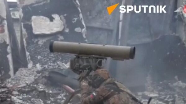 A Russian Kornet ATGM crew destroyed a group of Ukrainian infantry west of Artemovsk   - Sputnik International