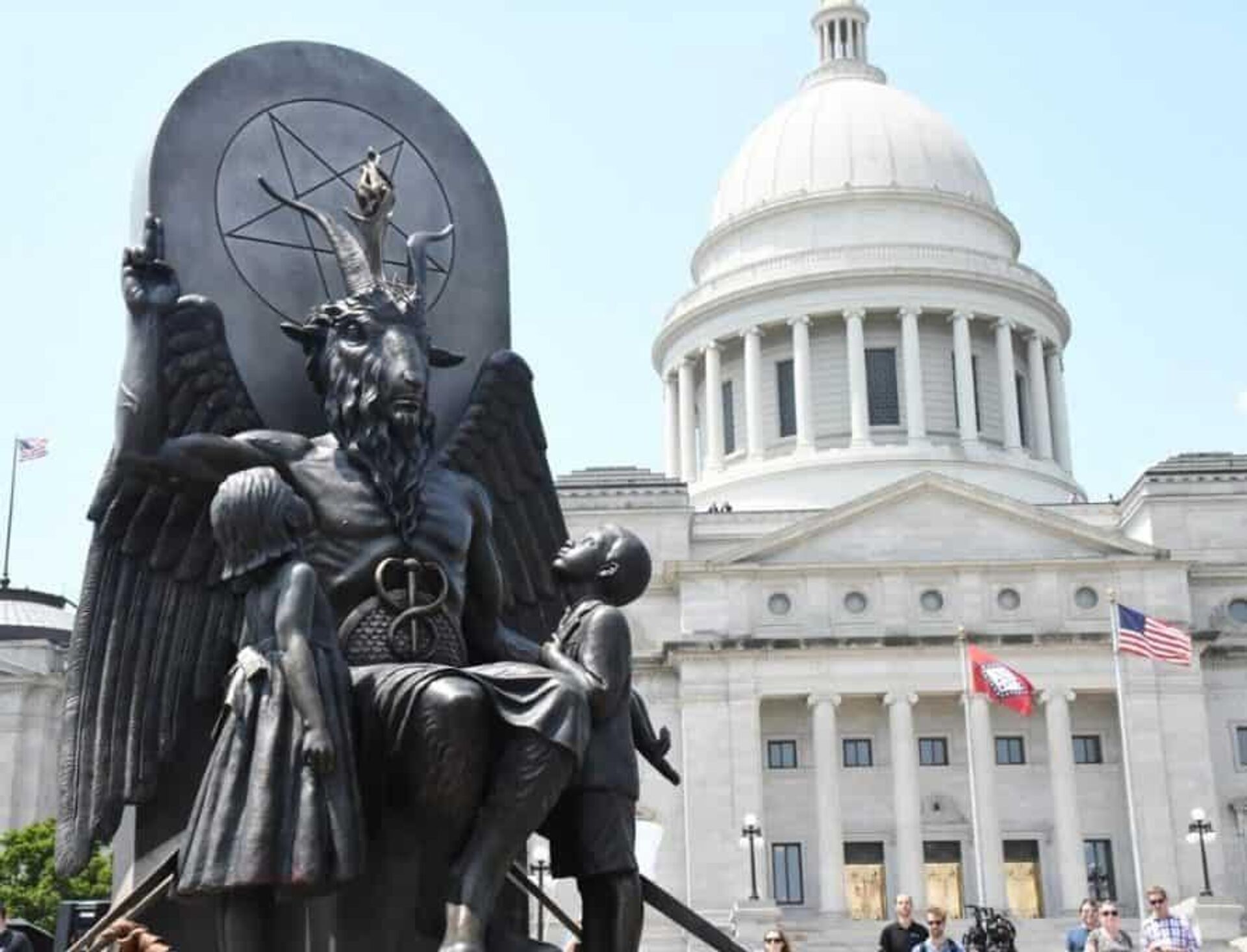 Dozens attend an Aug. 16 Rally for the First Amendment, hosted by the Satanic Temple on the steps of the Arkansas State Capitol in Little Rock. - Sputnik International, 1920, 10.02.2024