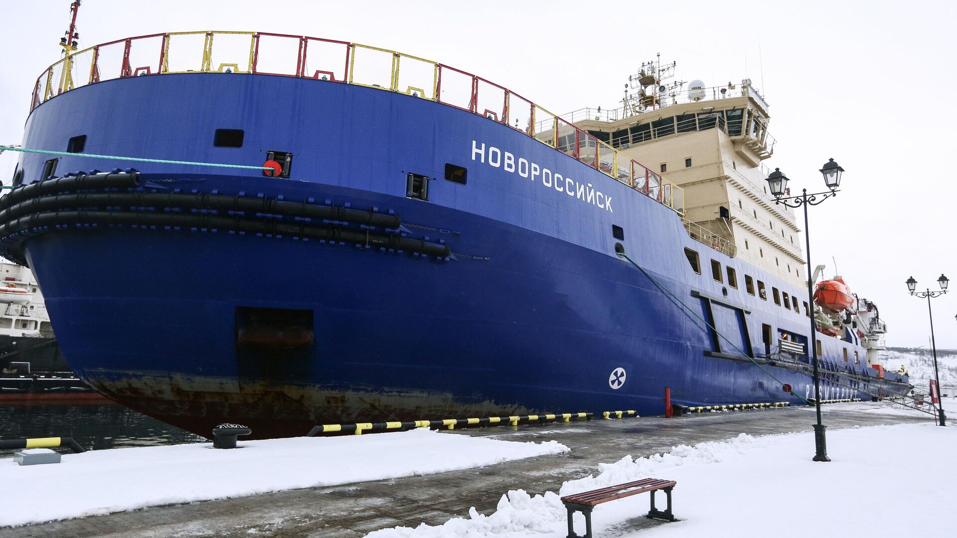Project 21900M diesel-electric icebreaker Novorossiysk in the harbor in Murmansk. File photo. Project 21900M diesel-electric icebreaker Novorossiysk in the harbor in Murmansk. File photo. - Sputnik International, 1920, 29.03.2025