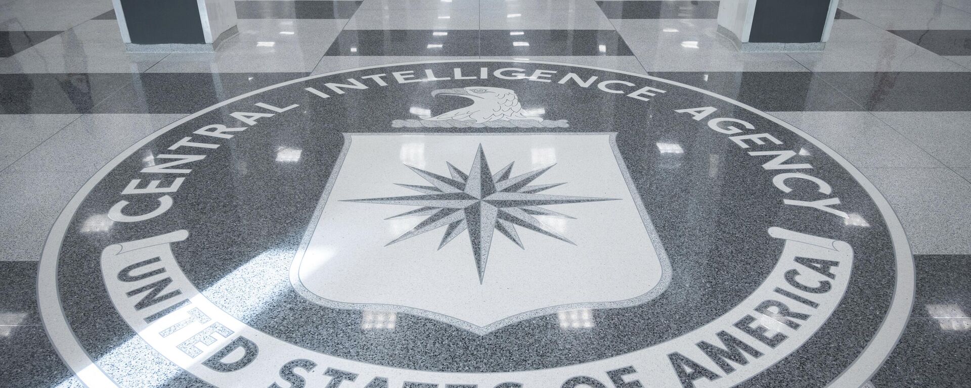 The seal of Central Intelligence Agency is seen in the lobby the headquarters building in Langley, Va., on Saturday, Sept. 24, 2022 - Sputnik International, 1920, 25.02.2024