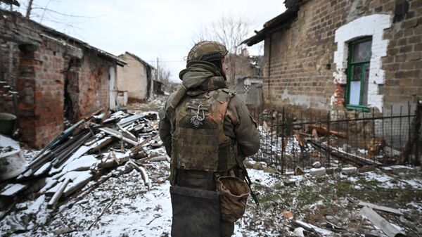 A soldier from Russia's Central Military District in Avdeyevka - Sputnik International