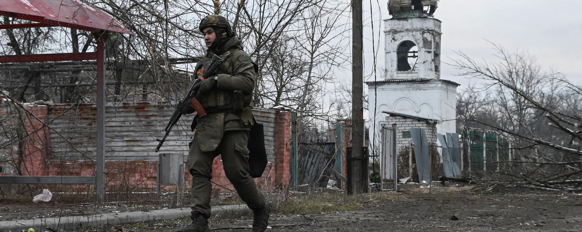 A Russian serviceman is seen in Avdeyevka on February 19, 2024. - Sputnik International, 1920, 22.02.2024