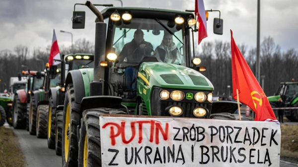 An X screenshot of protests by Polish farmers. - Sputnik International