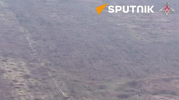 Russian Msta-B howitzer crews wipe out Ukrainian positions in Zaporozhye region - Sputnik International