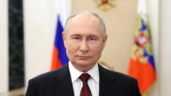 Russian President Vladimir Putin addresses World Youth Festival - Sputnik International