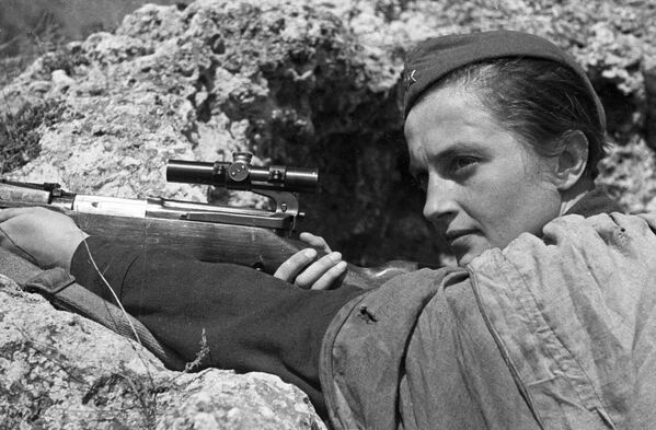 Ludmila Pavlichenko was a Soviet sharpshooter who decimated at least 309 Nazi soldiers and officers. She was granted a Hero of the Soviet Union and Veteran of Battle for Sevastopol. - Sputnik International
