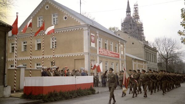 Polish border troops on parade in 1985 ceremony in honor of Polish-Soviet friendship. File photo. - Sputnik International