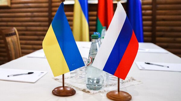 Flags of Russia and Ukraine. - Sputnik International