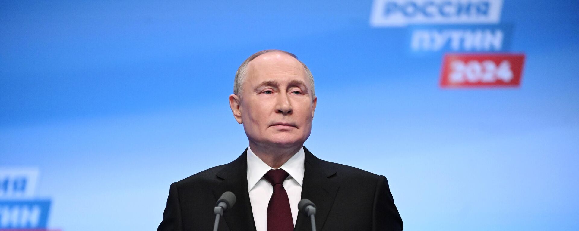 Vladimir Putin addresses journalists at his campaign headquarters. March 17, 2024 - Sputnik International, 1920, 18.03.2024