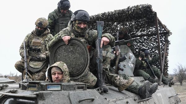 Russian fighters receiving combat training in Russia's special op zone - Sputnik International