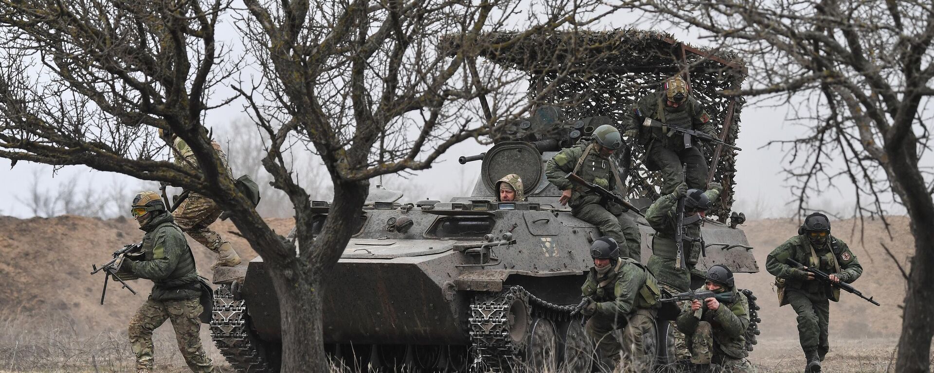 Russian soldiers refining their combat readiness near Zaporozhye - Sputnik International, 1920, 08.12.2025