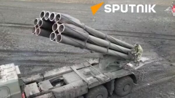 Smerch MLRS crews wipe out artillery crews of Ukrainian terrorist formations in border area in Belgorod region   - Sputnik International