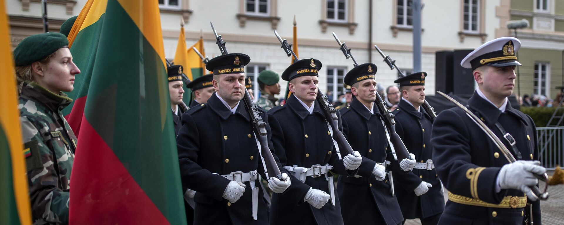 Lithuanian soldiers march during a ceremony to mark State Restoration Day at the S. Daukanto Square, in front of the Presidential Palace in Vilnius, Lithuania, Wednesday, Feb. 16, 2022 - Sputnik International, 1920, 28.03.2024