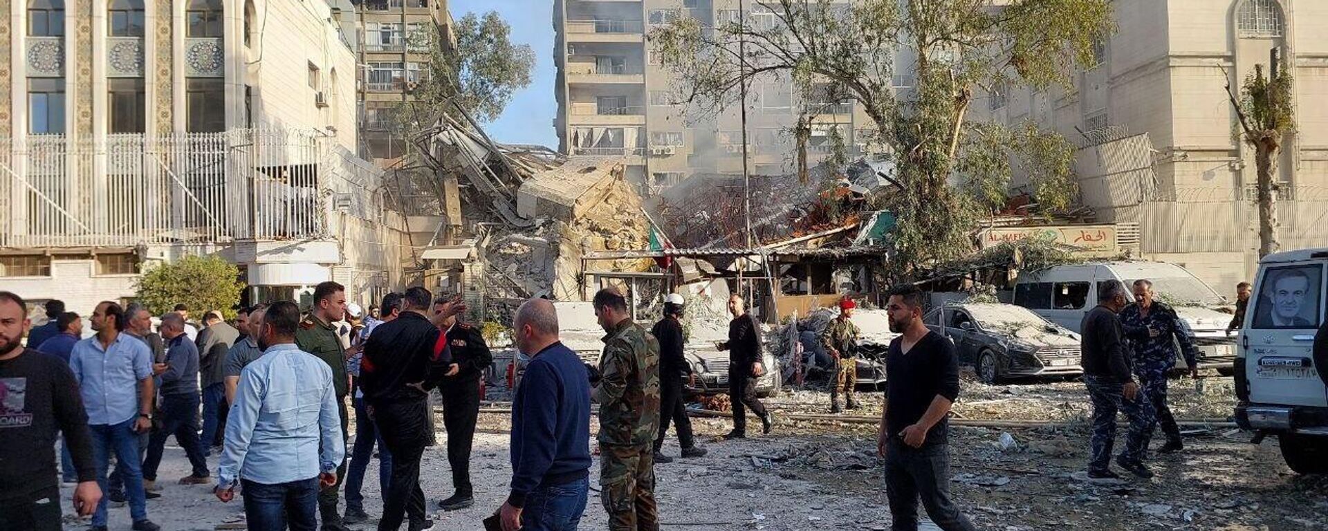 Picture of the Iranian consulate in Damascus, Syria, hit by an airstrike. - Sputnik International, 1920, 02.04.2024