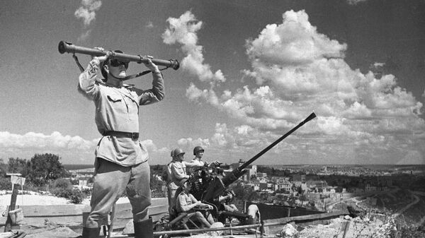 Soviet soldiers are seen in liberated Sevastopol following the Crimean offensive. File photo - Sputnik International