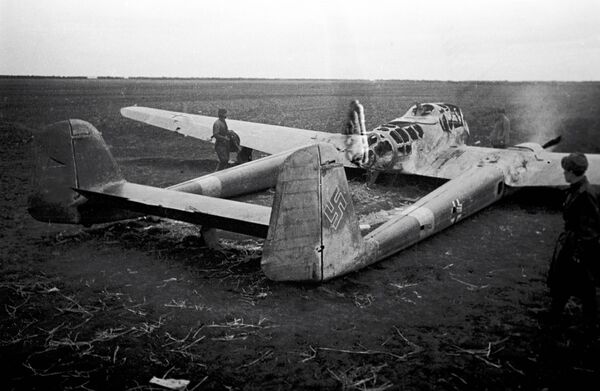 A German Focke-Wulf Fw 189 Uhu (Owl) tactical reconnaissance and army cooperation aircraft, shot down near Odessa - Sputnik International