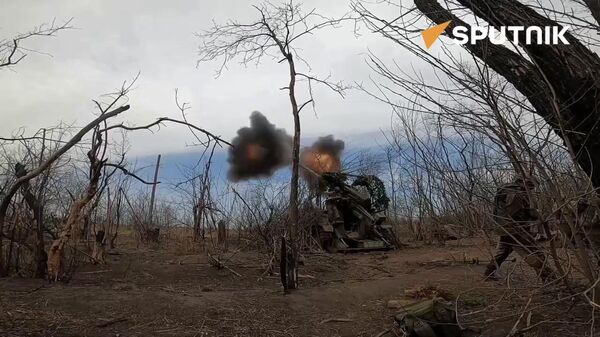 📹💥The Russian Giatsint-S howitzer unit of the Center group of troops has destroyed Ukrainian artillery guns in the Avdeyevka area during a counter-battery battle, the Russian Defense Ministry told Sputnik. - Sputnik International