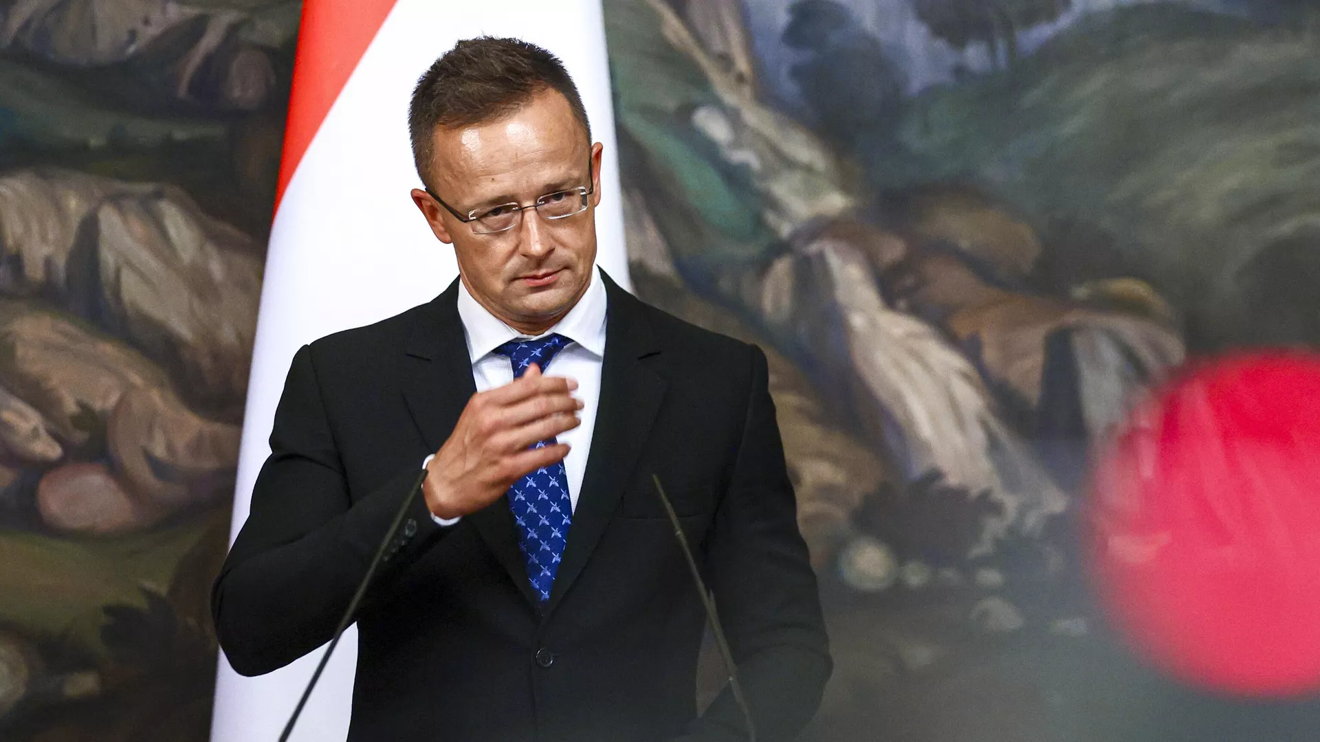 In this handout photo released by Russian Foreign Ministry Press Service, Hungary's Minister of Foreign Affairs and Trade Peter Szijjarto gestures while speaking to the media during a joint news conference with Russian Foreign Minister Sergey Lavrov following their talks in Moscow, Russia, Thursday, July 21, 2022 - Sputnik International, 1920, 10.10.2024