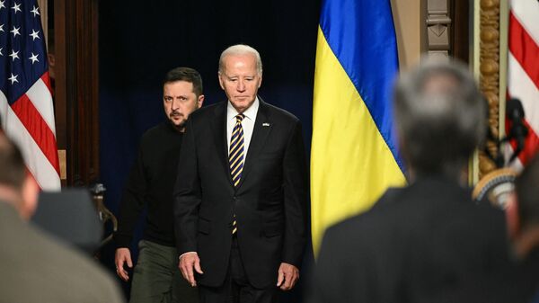 US President Joe Biden and Ukraine’s Volodymyr Zelensky. - Sputnik International