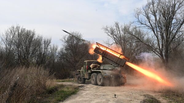 The Grad multiple launch rocket system (MLRS) of the Southern Group of Forces fires at positions of the Ukrainian troops in the zone of a special military operation. - Sputnik International