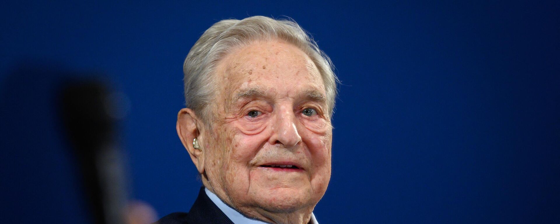 Hungarian-born US investor and philanthropist George Soros looks on after having delivered a speech on the sidelines of the World Economic Forum (WEF) annual meeting, on January 23, 2020 in Davos, eastern Switzerland. (Photo by FABRICE COFFRINI / AFP) - Sputnik International, 1920, 05.05.2024