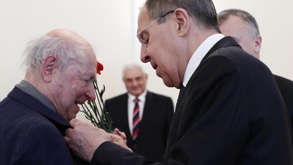 Russian Foreign Minister Sergei Lavrov at the ceremony of awarding Russian veterans with the jubilee medal 75 years of Victory in the Great Patriotic War of 1941-1945. - Sputnik International