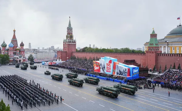 The Yars mobile intercontinental ballistic missile (ICBM) system, a vital component of Russia's nuclear triad, at the victory parade in Moscow. - Sputnik International