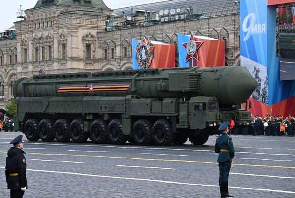 The Yars mobile intercontinental ballistic missile (ICBM) system at the military parade on Red Square on the occasion of the May 9 Victory Day. - Sputnik International