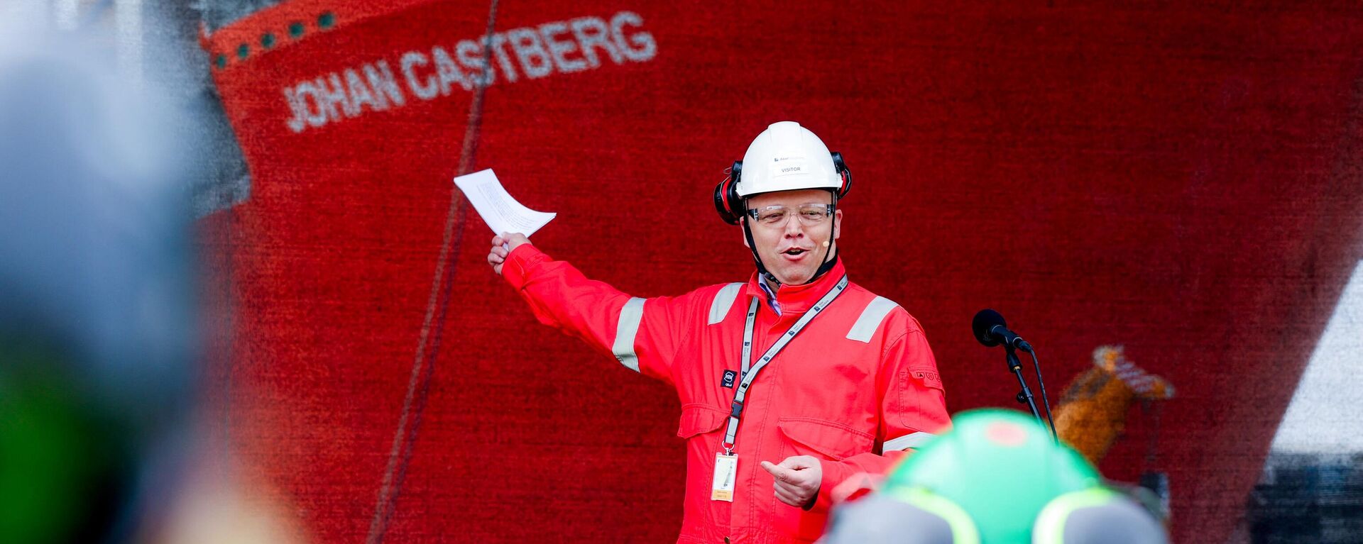 Norwegian Finance Minister Trygve Slagsvold Vedum speaks at the Aker Solutions' shipyard in Stord, Norway on May 7, 2024 during a ceremony prior to the planned departure of Norway's largest floating production ship 'Johan Castberg' for the 'Johan Castberg' field in the Barents Sea. - Sputnik International, 1920, 14.05.2024