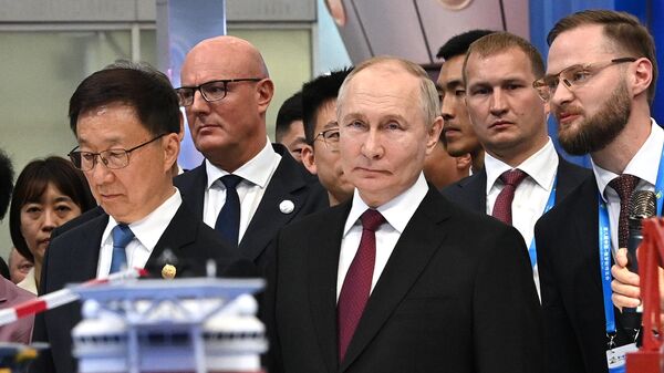 Putin Visits Russia-China EXPO