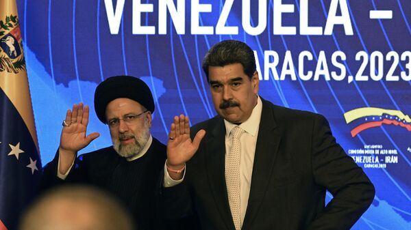 Iranian President Ebrahim Raisi and Venezuelan President Nicolas Maduro - Sputnik International