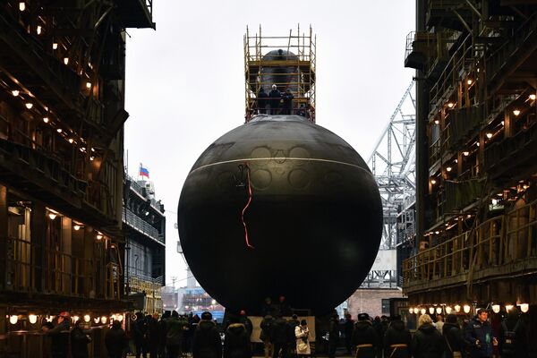 The solemn ceremony of launching the diesel-electric submarine of project 636.3 (Varshavyanka) Volkhov for the Pacific Fleet in St. Petersburg. - Sputnik International