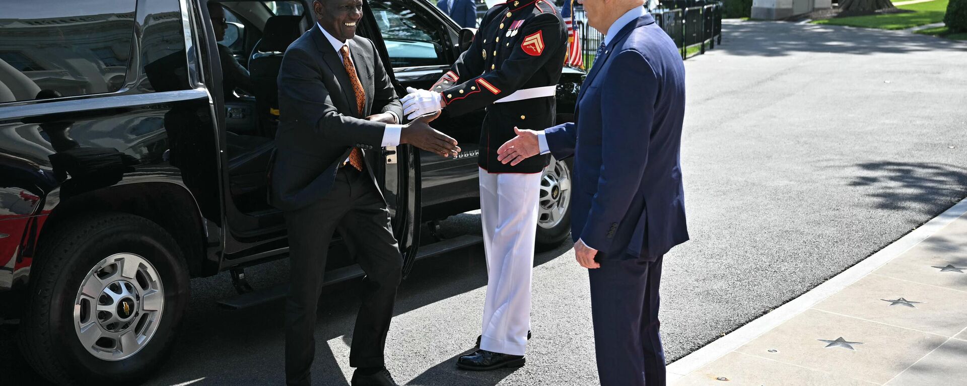 US President Joe Biden greets Kenya’s President William Ruto upon his arrival at the South Portico of the White House in Washington, DC on May 22, 2024. - Sputnik International, 1920, 23.05.2024