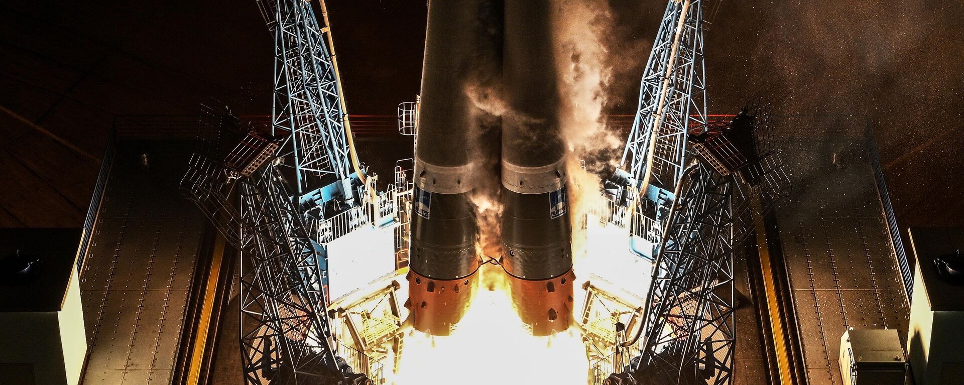 Soyuz-2.1b carrier rocket with the Skif-D - the first spacecraft for Russia's ambitious Sphera satellite internet, telephony and Earth imaging program, on board, launches from the Vostochny Cosmodrome in the Russian Far East. October 23, 2022. - Sputnik International, 1920, 25.05.2024