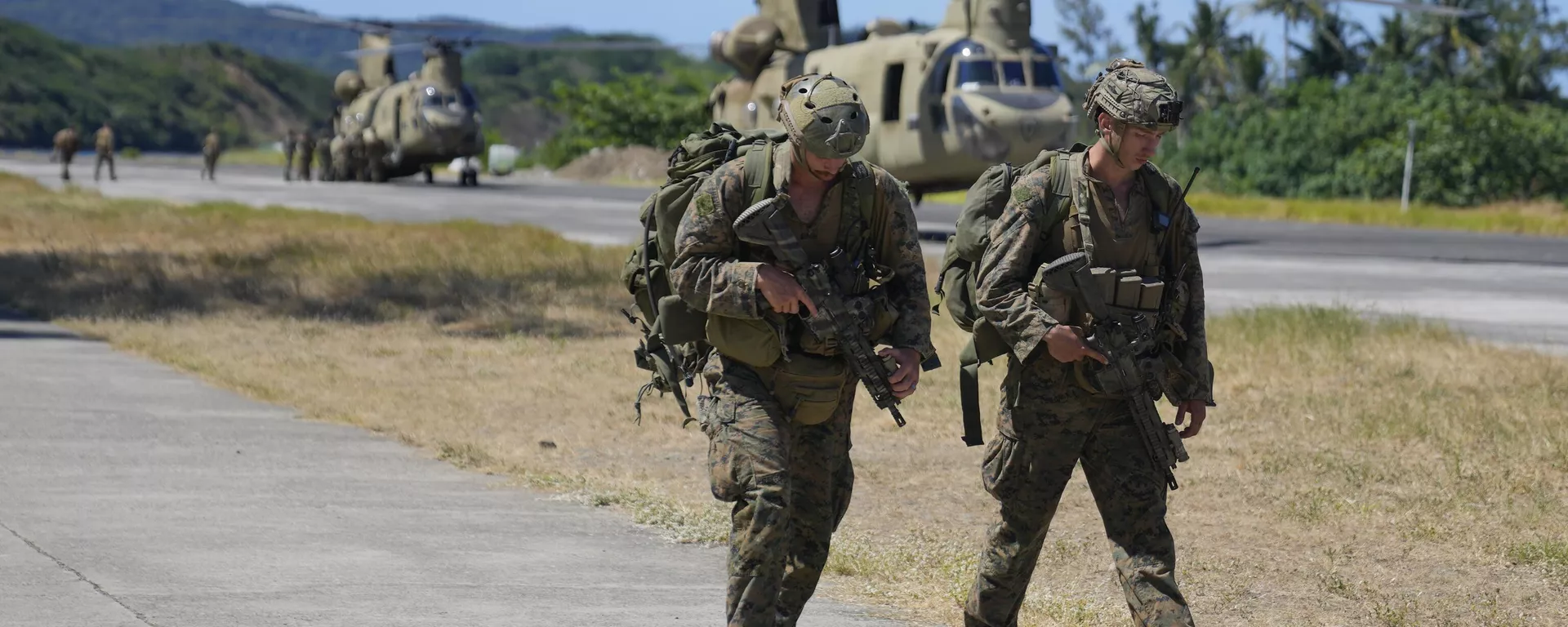 US soldiers disembark inside the Naval Base Camilo Osias in Santa Ana, Cagayan province, northern Philippines after participating in joint military exercises on Monday, May 6, 2024 - Sputnik International, 1920, 25.09.2024