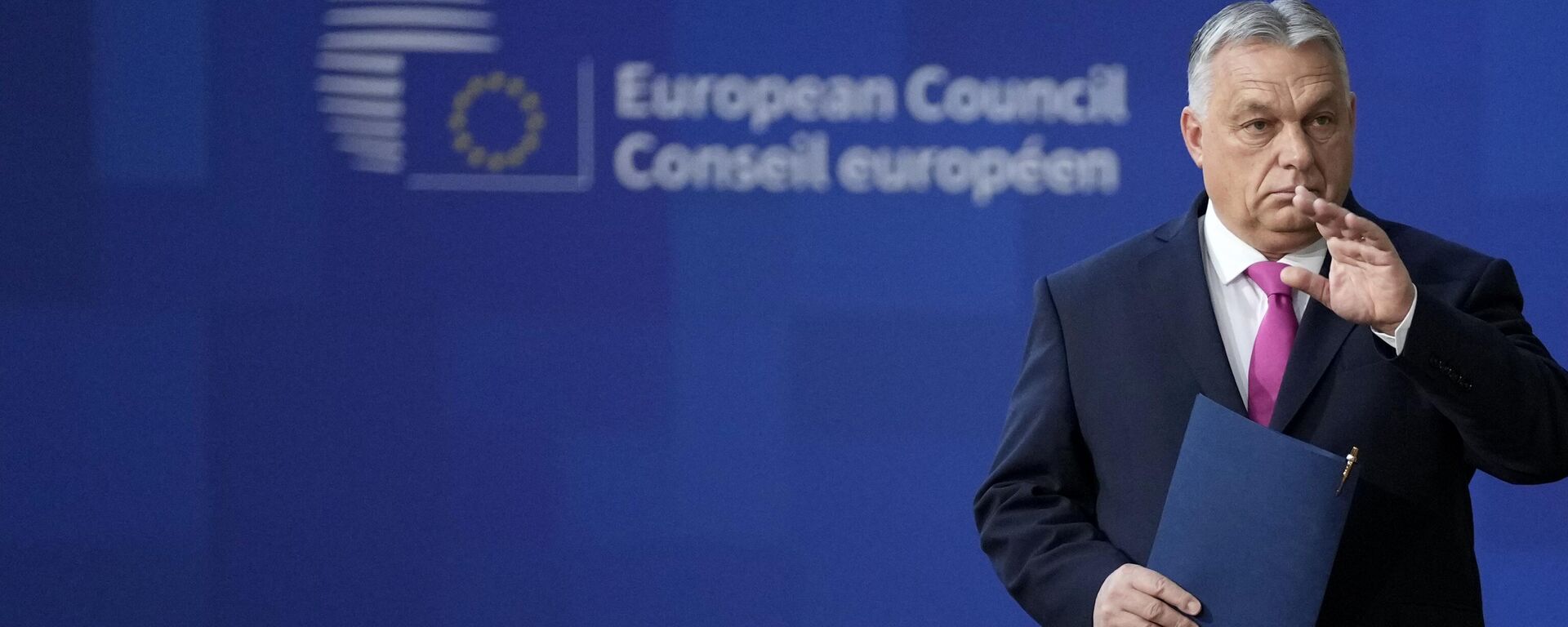 Hungary's Prime Minister Viktor Orban arrives for an EU summit at the European Council building in Brussels, Thursday, Dec. 14, 2023. - Sputnik International, 1920, 07.11.2025