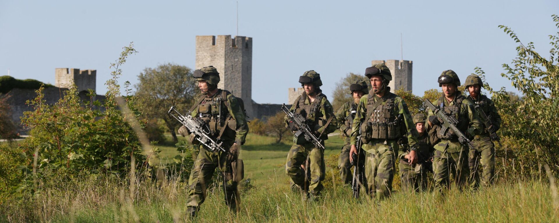 This picture shows Swedish military patrolling outside Visby, on Gotland island, Sweden. File photo. - Sputnik International, 1920, 30.05.2024